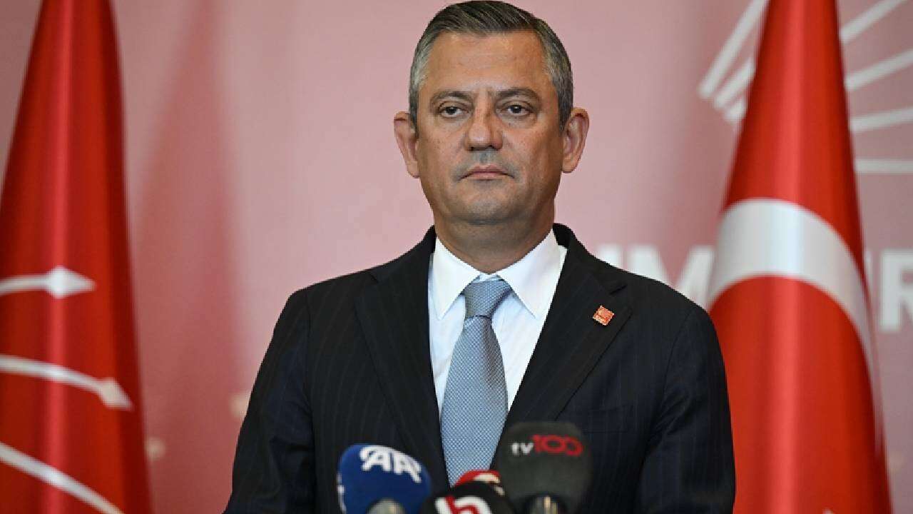 CHP'de flaş gelişme... Özgür Özel'in grup başkanlığı bitiyor! Tarihi verdi: İşte yerine geçecek isim 7